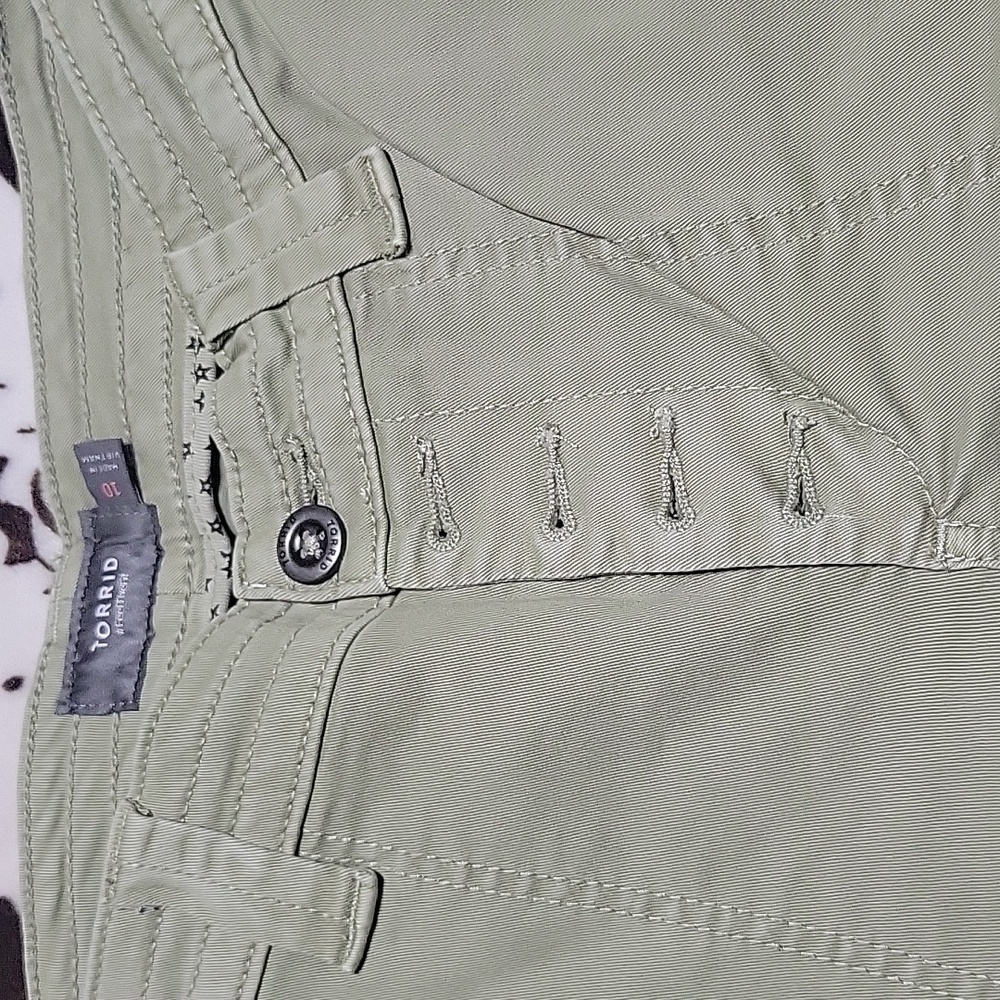 Torrid shorts - Picture 3 of 3